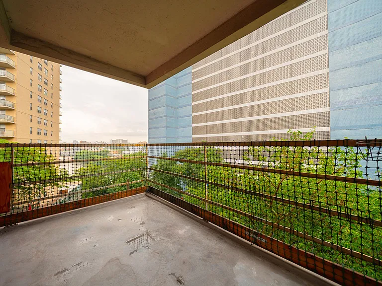 BEAUTIFUL 2 BEDROOM APARTMENT