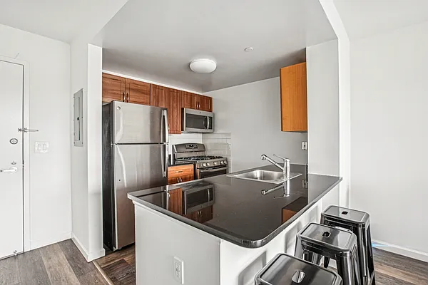 Massive 1 Bedroom Complex