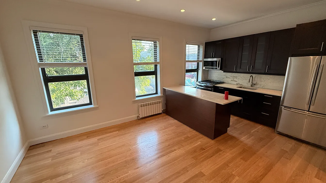 BEAUTIFUL 1 BEDROOM APARTMENT