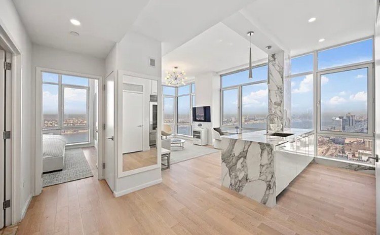 Luxurious 3 Bedroom Apartment