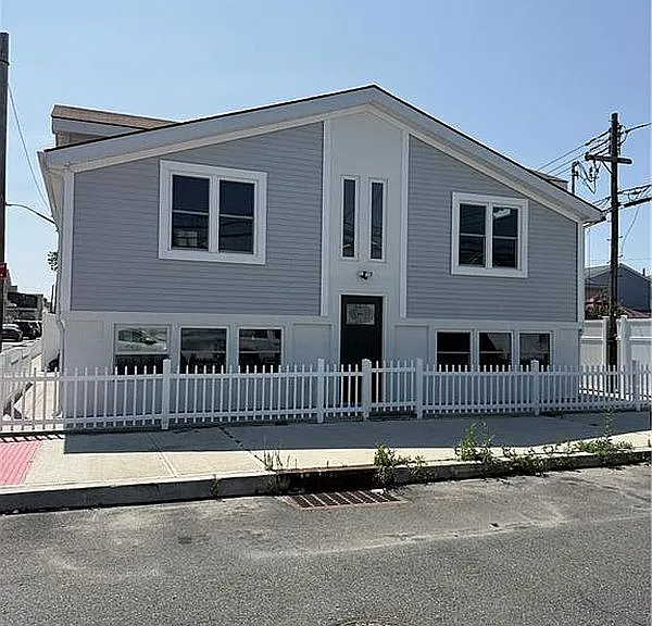 Luxurious 3 bedroom duplex