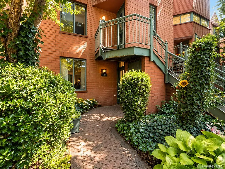 Beautiful 2 bedroom apartment