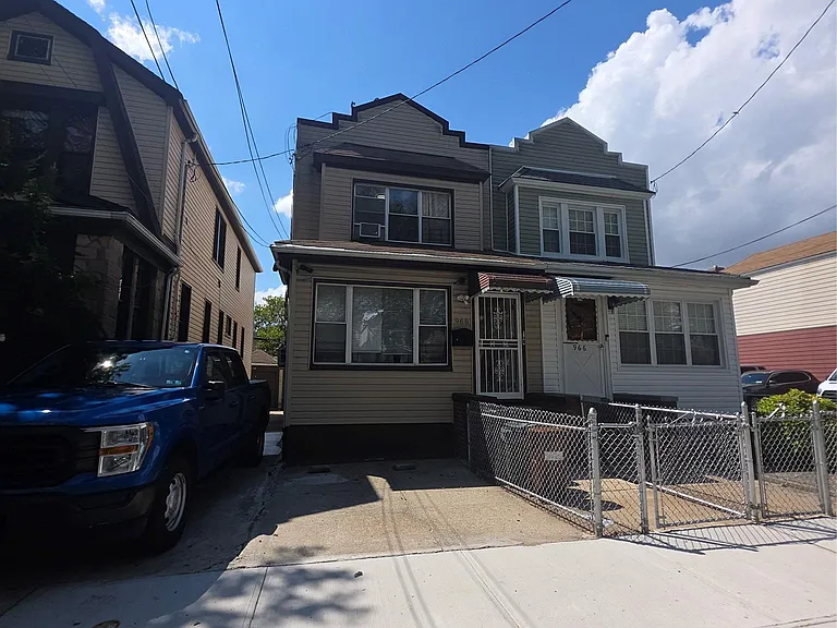 Beautiful 4 bedroom duplex