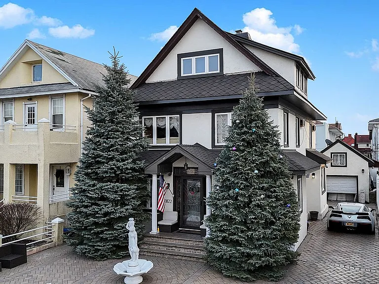 Luxurious 5 bedroom duplex