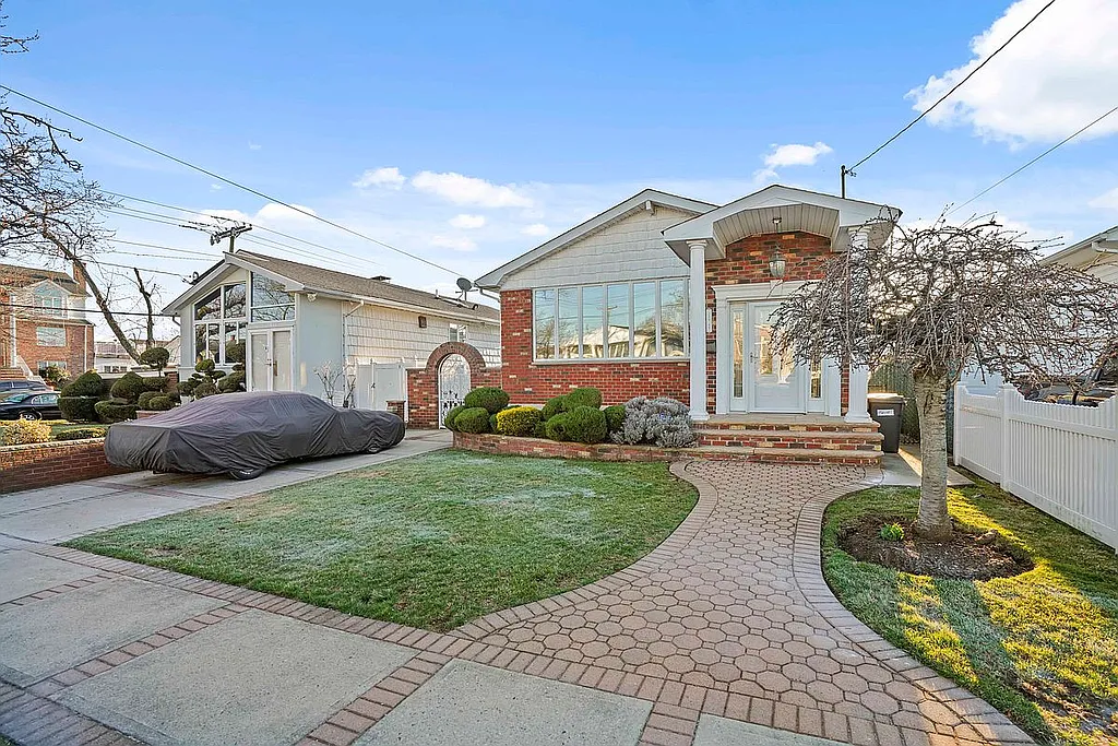 Beautiful 4 bedroom family house