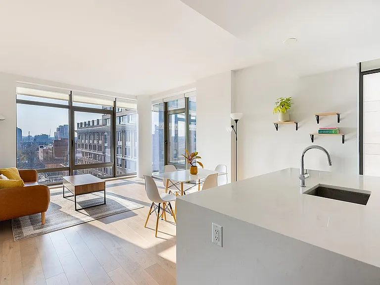 Beautiful 1 bedroom condo