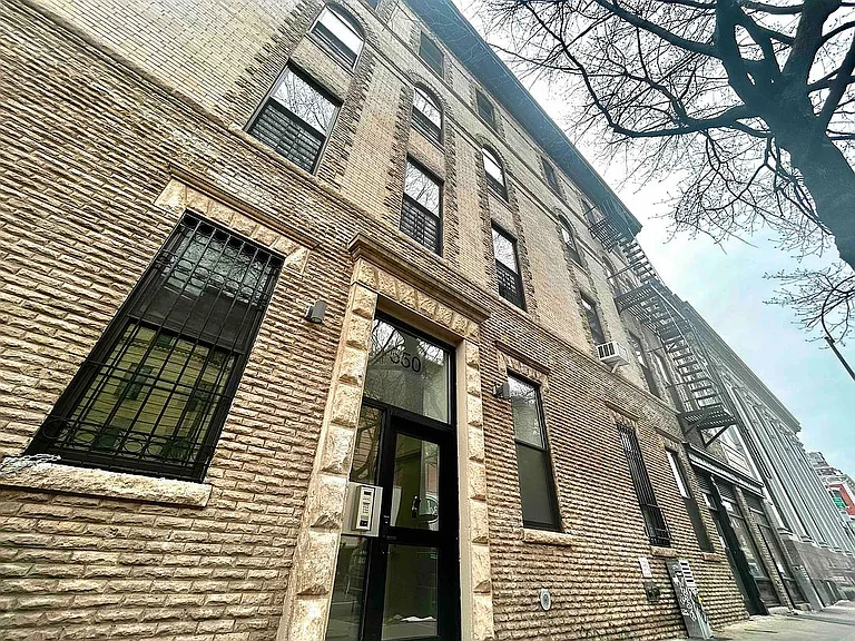 Beautiful 2 story apartment