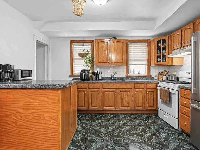 Beautiful 3 bedroom house