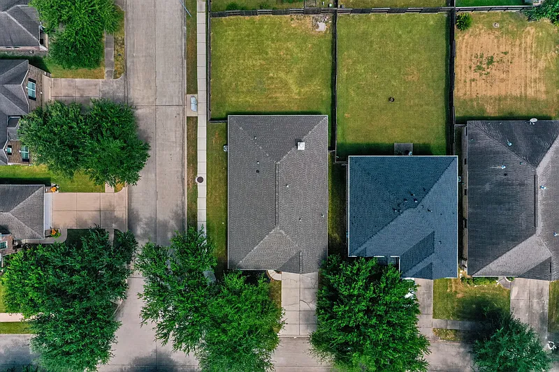 Beautiful 3 bedroom single family residence