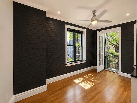BEAUTIFUL 2 BEDROOM APARTMENT